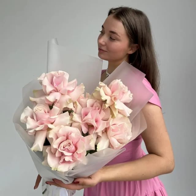 Букет из 7 французских роз "PINK MONDIAL"