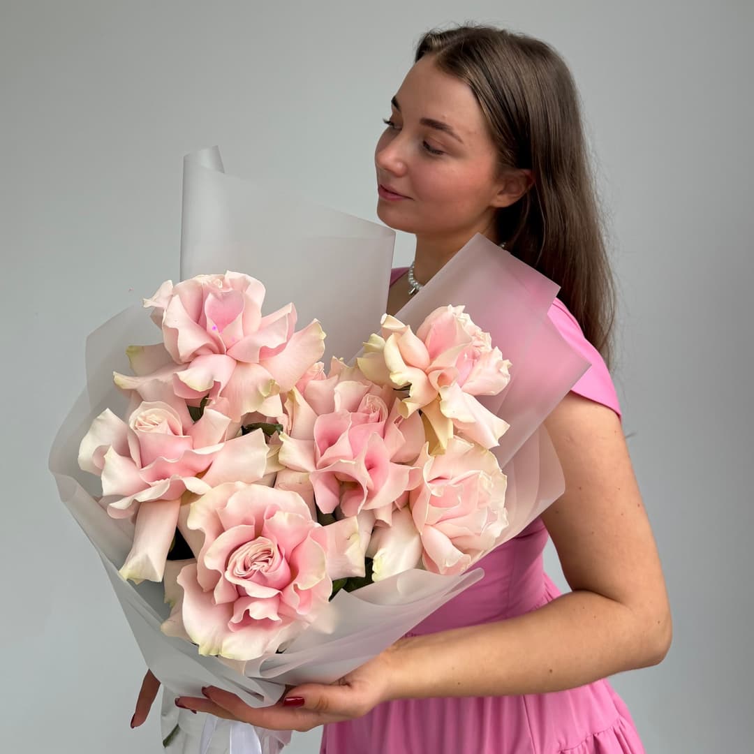 Букет из 7 французских роз "PINK MONDIAL"