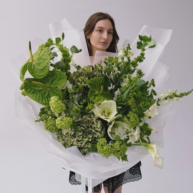 Букет с антуриумом, каллами, гортензиями и амариллисом "VERDE SYMPHONY"