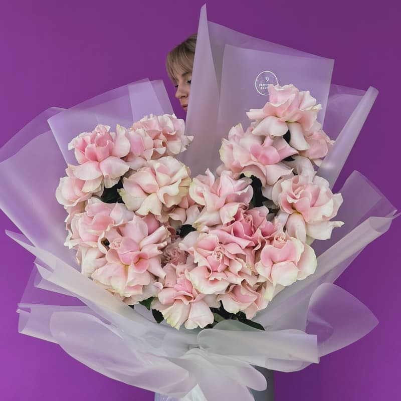 Букет из 25 французских роз "PINK MONDIAL"