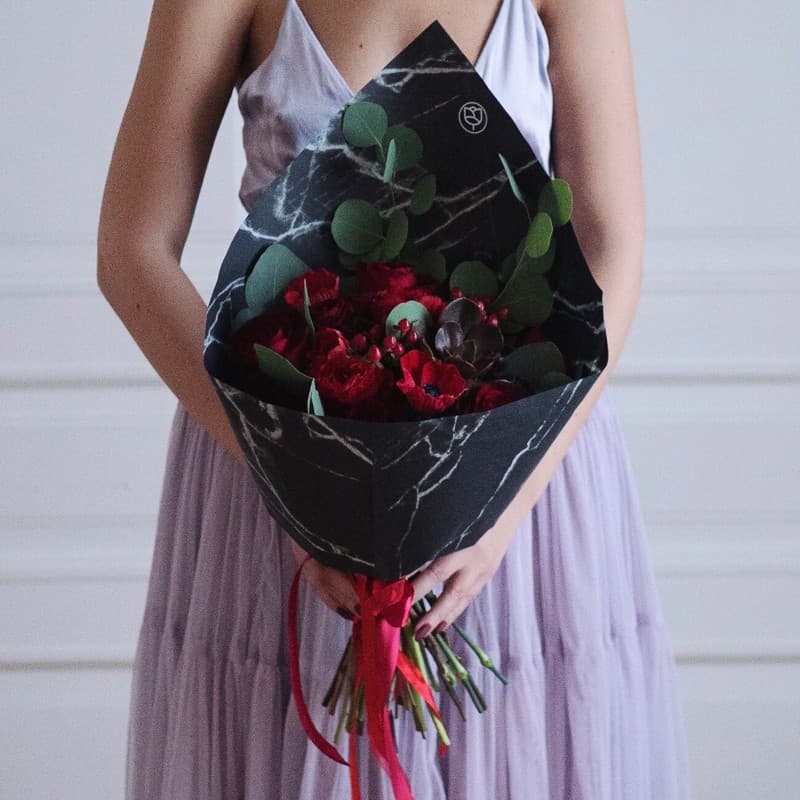 Букет "BLACK & RED"