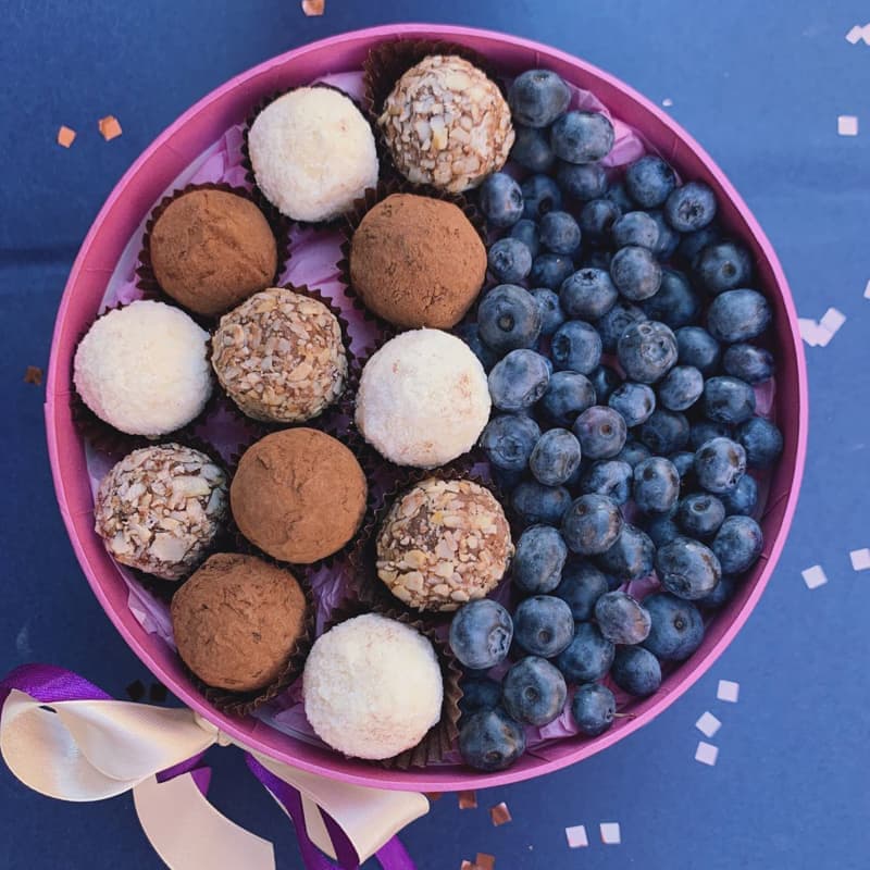 Коробочка с трюфелями и голубикой "TRUFBERRY" — Фото 4