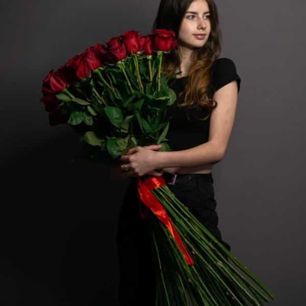 Букет из 51 красной розы 100 см "HIGH FEELINGS"