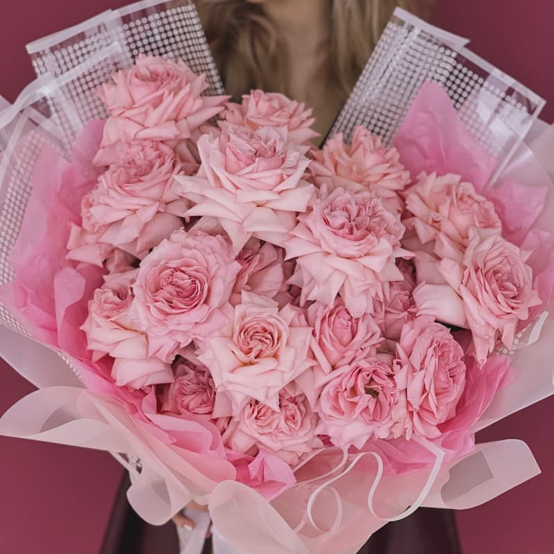 Открыть фото крупно Букет из 25 пионовидных роз "PINK OHARA"