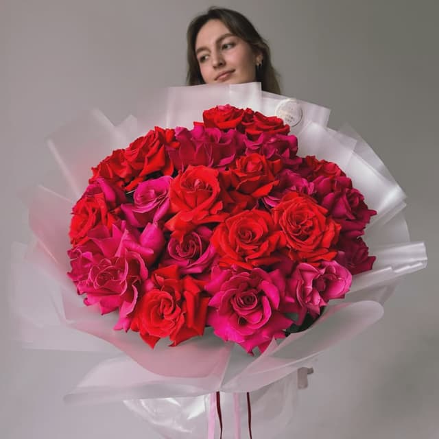 Букет из 25 французских роз "PINK FLOYD & NINA"