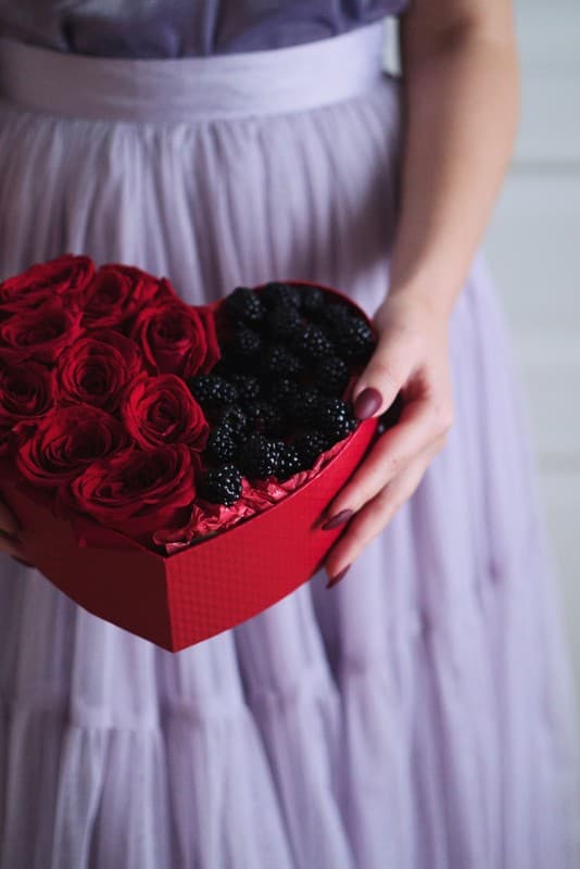 Сердце из 9 роз с ежевикой "HEART 22" — Фото 3