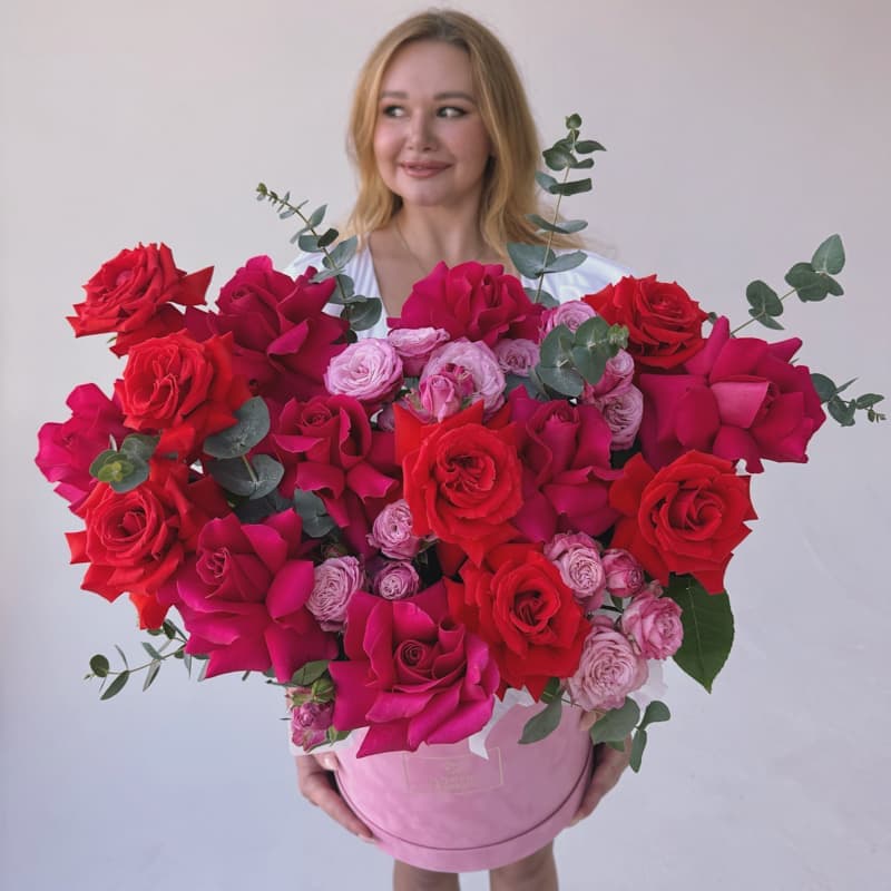 Открыть фото крупно Бархатная коробка с французскими розами "FLIRT" — Фото 6
