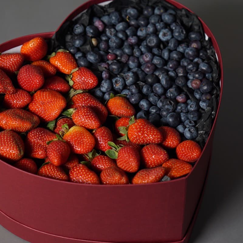 Открыть фото крупно Сердце с клубникой и голубикой "MY BERRY" — Фото 3