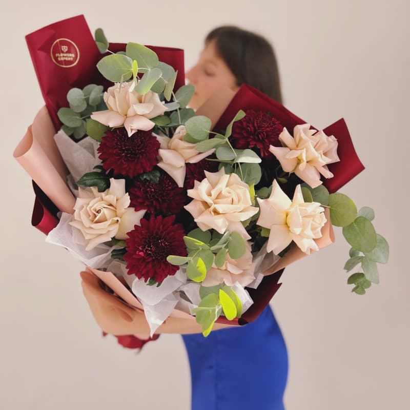 Открыть фото крупно Букет из французских роз и хризантем "LOVE U A LATTE" — Фото 6