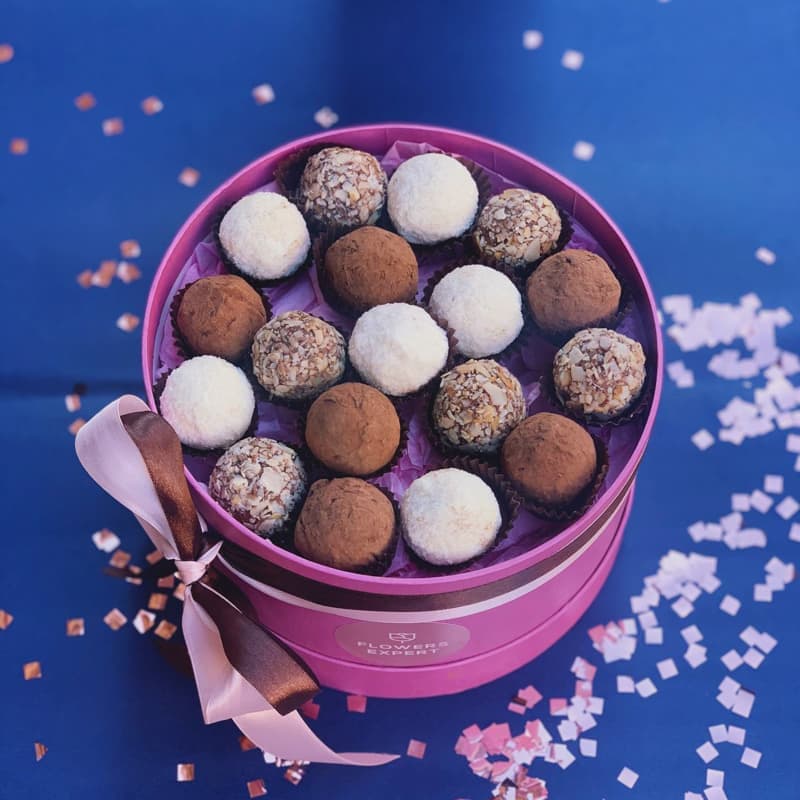 Открыть фото крупно Коробочка с 18 трюфелями "TRUFFLES" — Фото 5