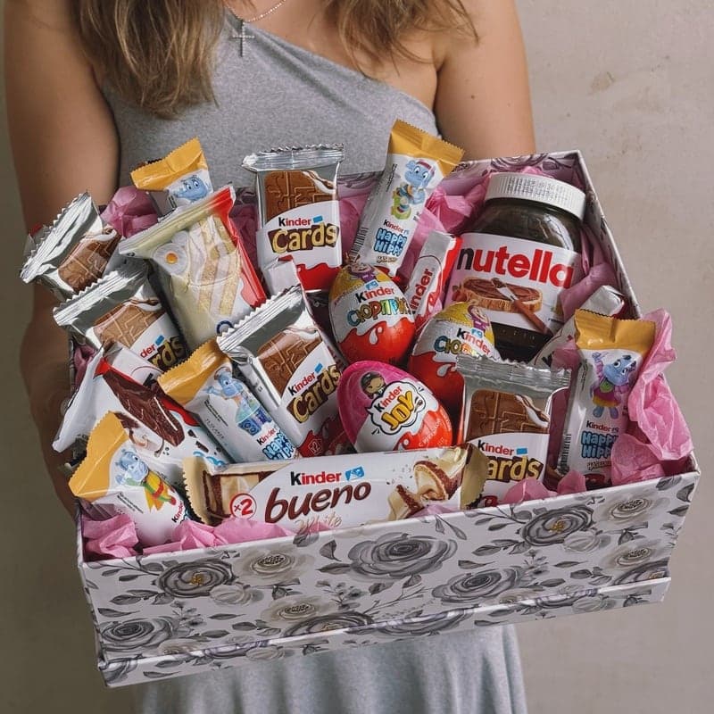 Открыть фото крупно Коробочка с киндерами "CHOCO KINDER JOY" — Фото 3