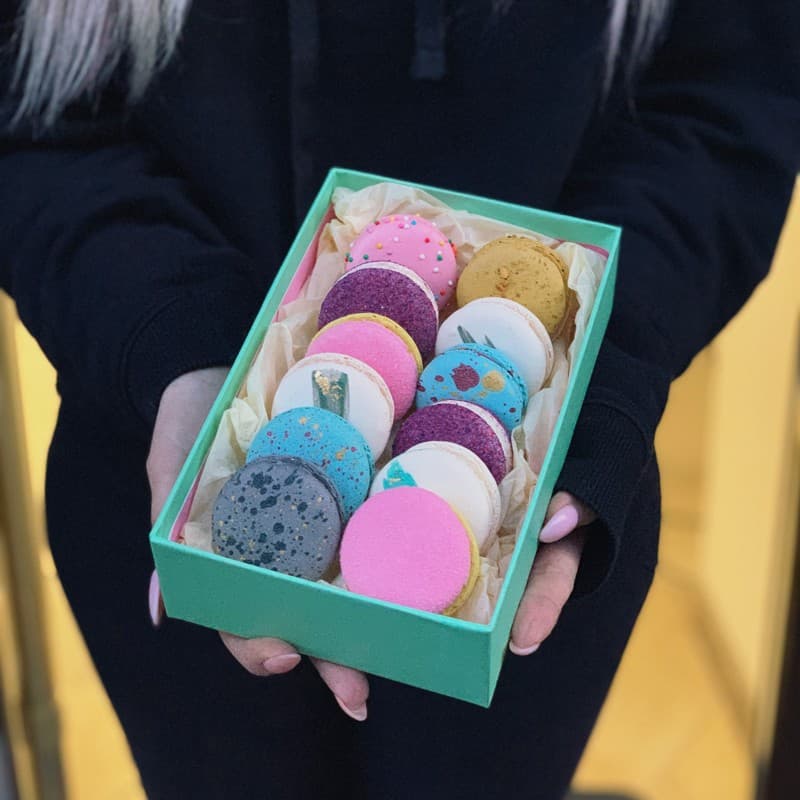 Открыть фото крупно Коробочка с 14 макарони "MACAROONS" — Фото 3