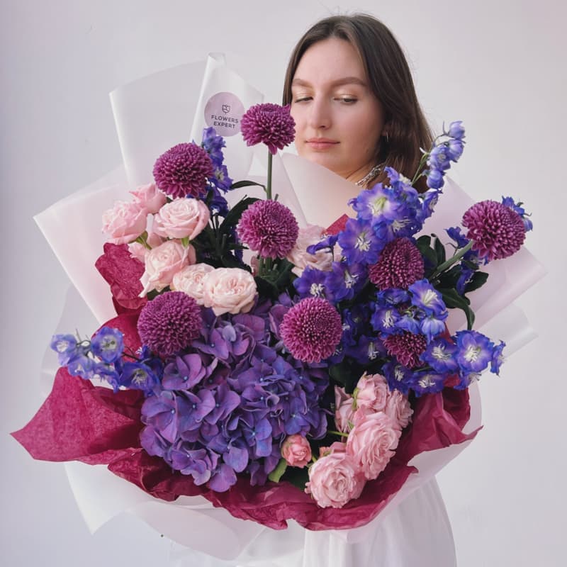 Открыть фото крупно Букет с гортензией и хризантемами "STARRY NIGHT" — Фото 3