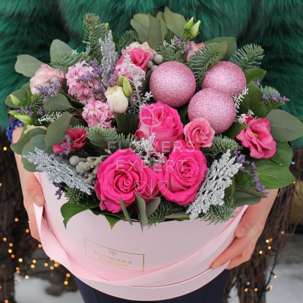 Открыть фото крупно Новогодняя шляпная коробка "PINK CHRISTMAS"