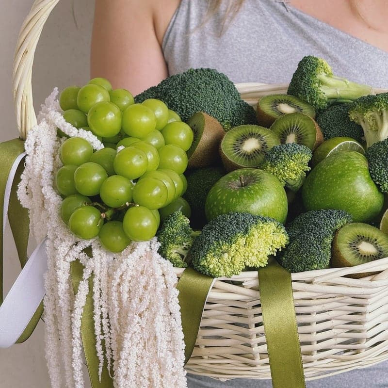Открыть фото крупно Корзина с фруктами и овощами "GREEN DETOX" — Фото 2